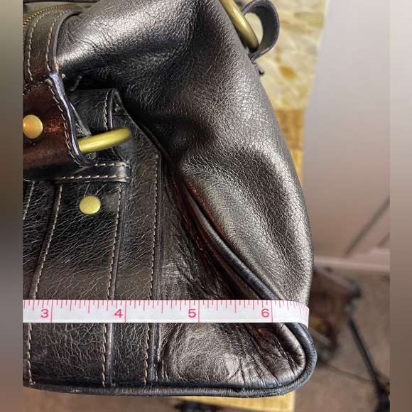 BURBERRY Metallic Leather Barrel Bag Satchel - Picture 12 of 14